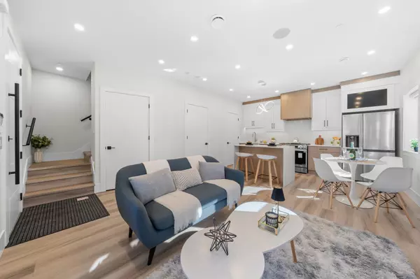 Vancouver, BC V5N 5J1,4320 Nanaimo ST