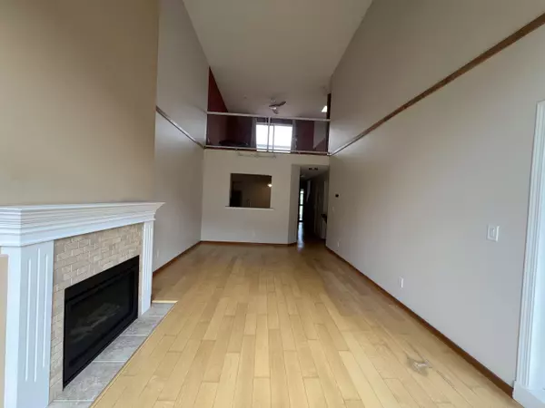 Squamish, BC V8B 0K2,1468 Pemberton AVE #305