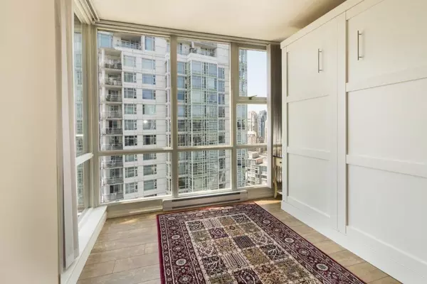 Vancouver, BC V6Z 2Z2,193 Aquarius Mews #2802