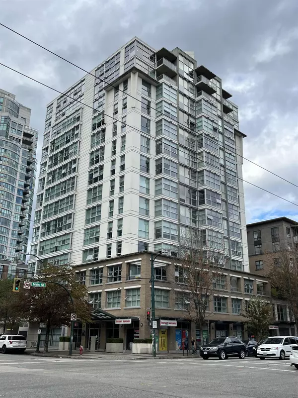 189 National AVE #904, Vancouver, BC V6A 4L8