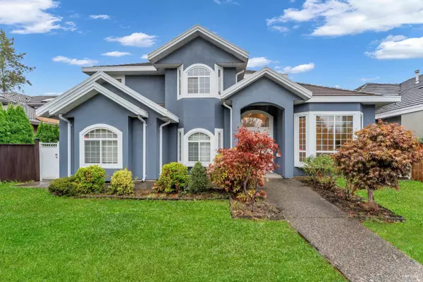 15949 108 AVE, Surrey, BC V4N 1J6