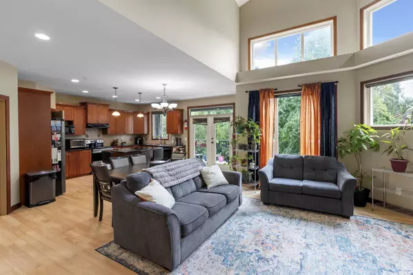 Maple Ridge, BC V2W 0A4,11338 240a ST