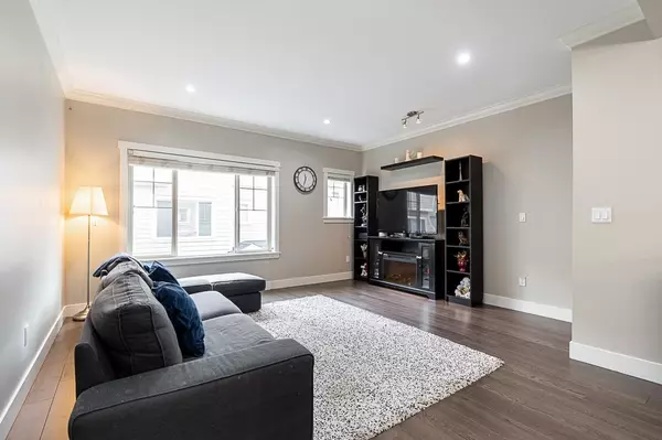 Surrey, BC V3S 6X5,19097 64 AVE #8