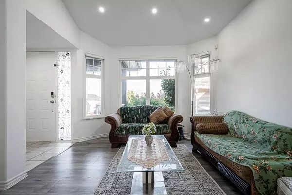 Surrey, BC V3S 8Y5,14616 75a AVE