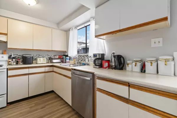 Mission, BC V2V 4Z2,32369 Grebe CRES