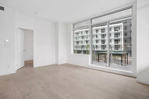Richmond, BC V6Y 0N2,6500 Minoru BLVD #553