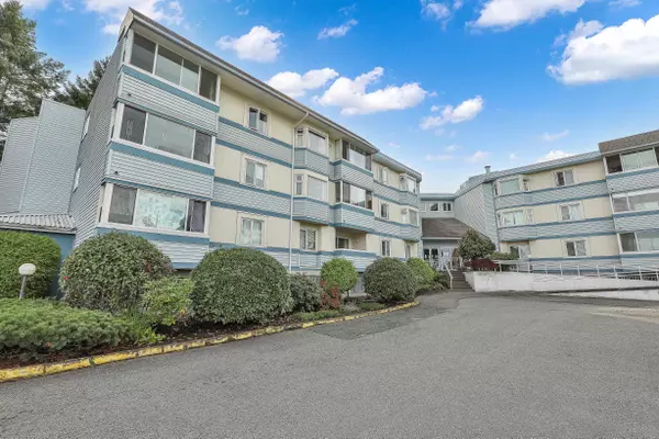 7175 134 ST #208, Surrey, BC V3W 4T1
