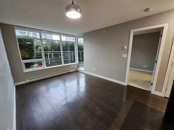 Richmond, BC V6Y 0J3,6188 No. 3 RD #5FL