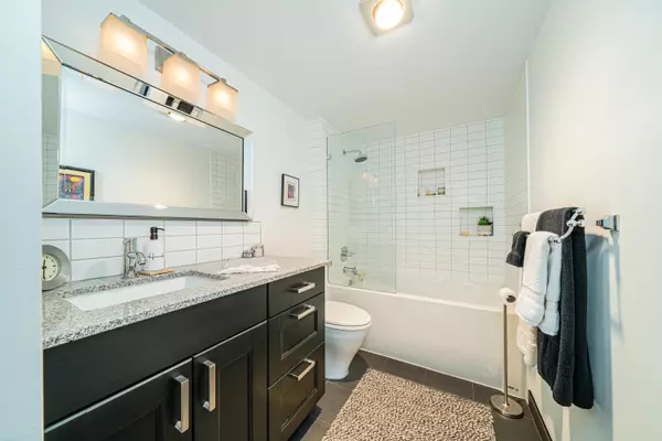 North Vancouver, BC V7J 3K9,1385 Draycott RD #413