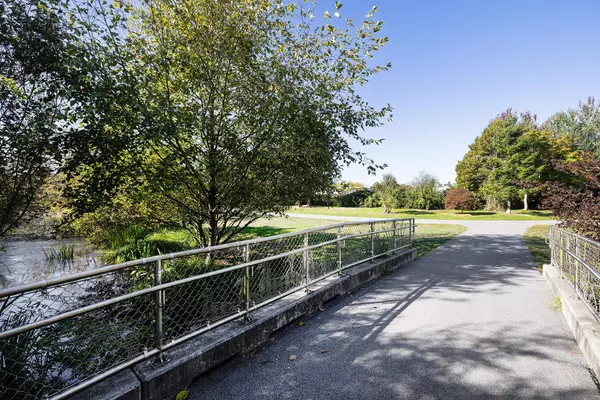 10780 No. 5 RD #801 Richmond, BC V6W 0B8