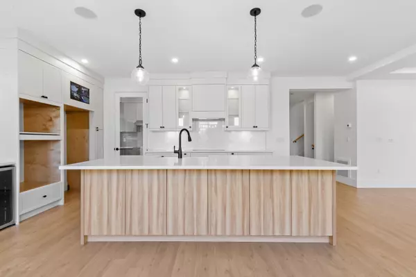 7139 Elwood DR Chilliwack, BC V2R 1G8