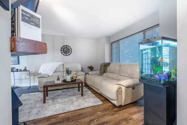 Maple Ridge, BC V3X 0A9,12492 205 ST