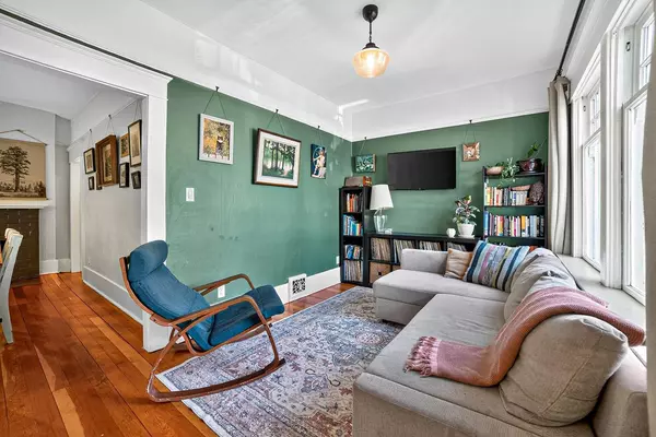 Vancouver, BC V5L 3N5,1113 Mclean DR