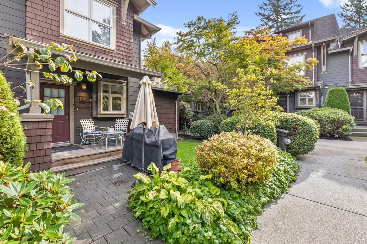 New Westminster, BC V3L 5W1,600 Park CRES #246