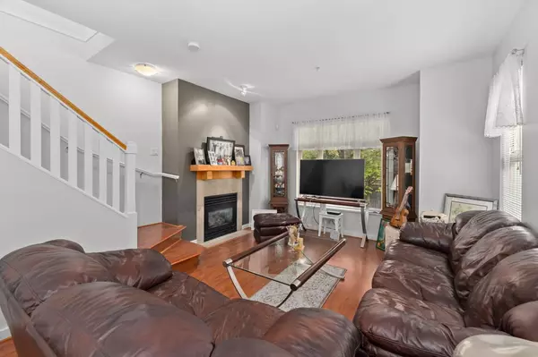 New Westminster, BC V3L 5W1,600 Park CRES #246