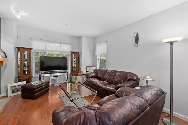 New Westminster, BC V3L 5W1,600 Park CRES #246