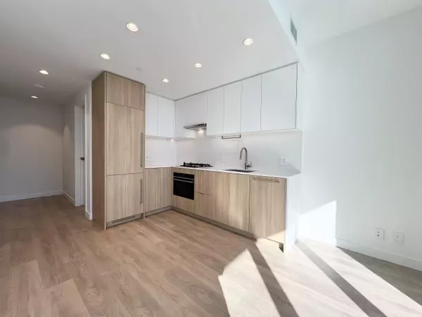 Coquitlam, BC V3J 0R5,505 Nelson ST #901