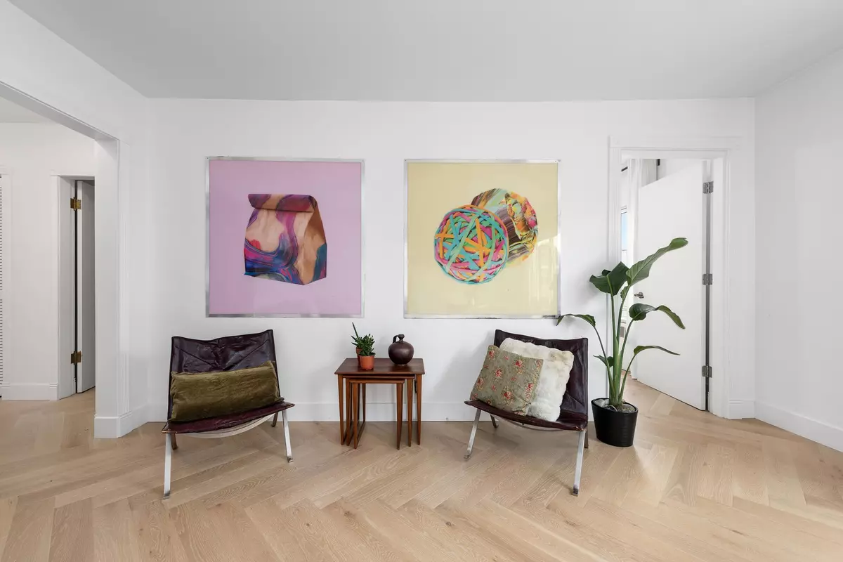 Vancouver, BC V6J 3W8,1480 Arbutus ST #34