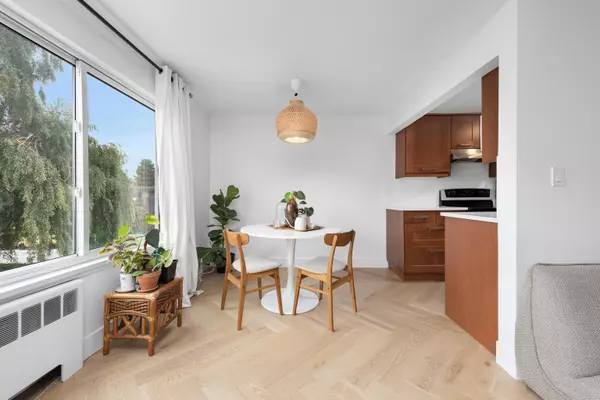 Vancouver, BC V6J 3W8,1480 Arbutus ST #34