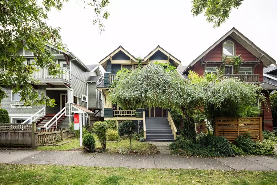 2239 Stephens ST, Vancouver, BC V6K 3W5