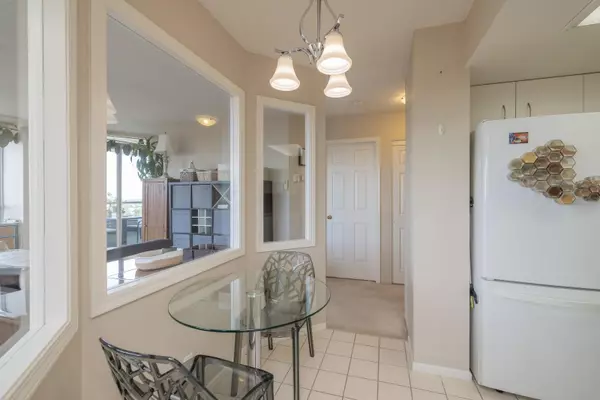 Surrey, BC V3R 0S3,10082 148 ST #1504