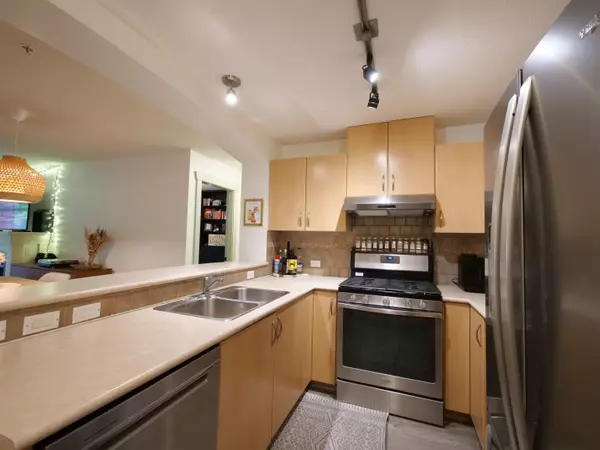 Coquitlam, BC V3E 3R7,2998 Silver Springs BLVD #109
