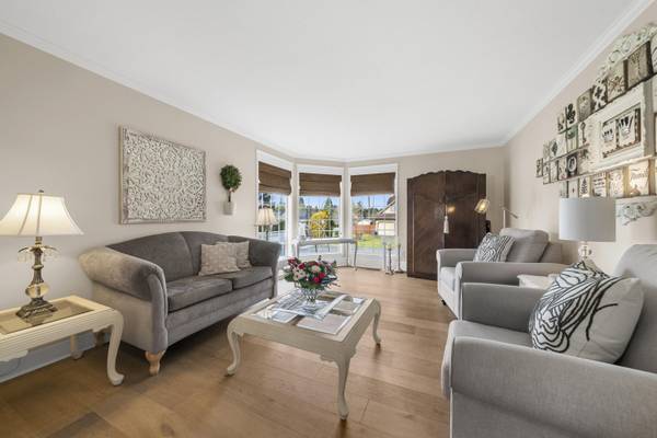 20302 123b AVE, Maple Ridge, BC V2X 0M9