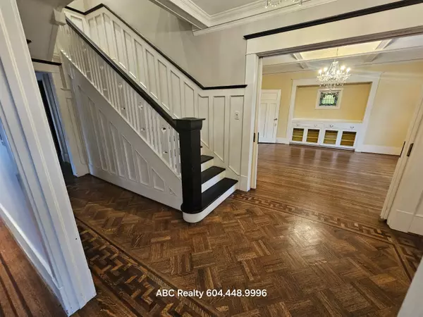 Vancouver, BC V6J 4E7,4XXX Beverly CRES