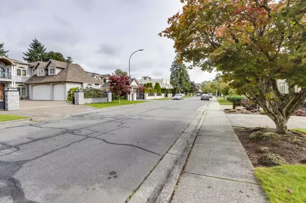 Richmond, BC V7C 4L3,5680 Langtree AVE