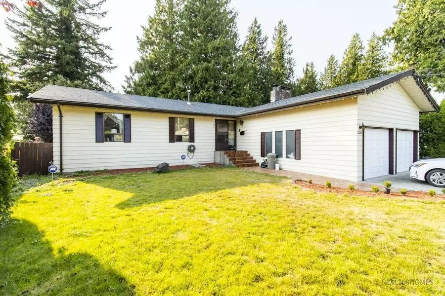 2355 Grant ST, Abbotsford, BC V2T 2M8