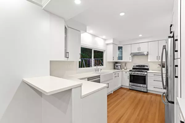North Vancouver, BC V7R 3Z7,4123 Virginia CRES
