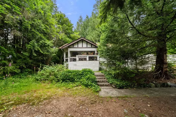North Vancouver, BC V7N 1M3,338 E Osborne RD