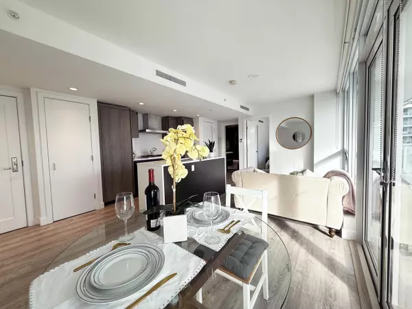 6320 No. 3 RD #561 Richmond, BC V6Y 0L5