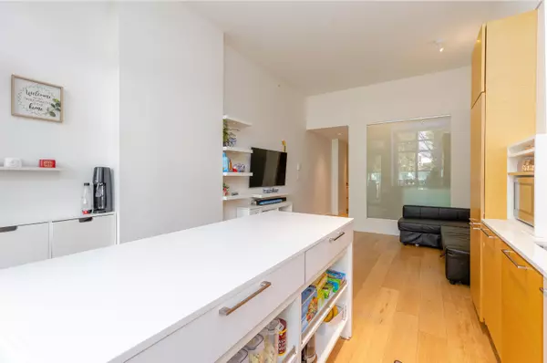 Surrey, BC V3T 0N2,13438 Central AVE #108