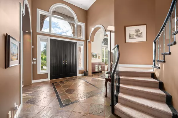 Surrey, BC V4A 9N8,13422 20a AVE