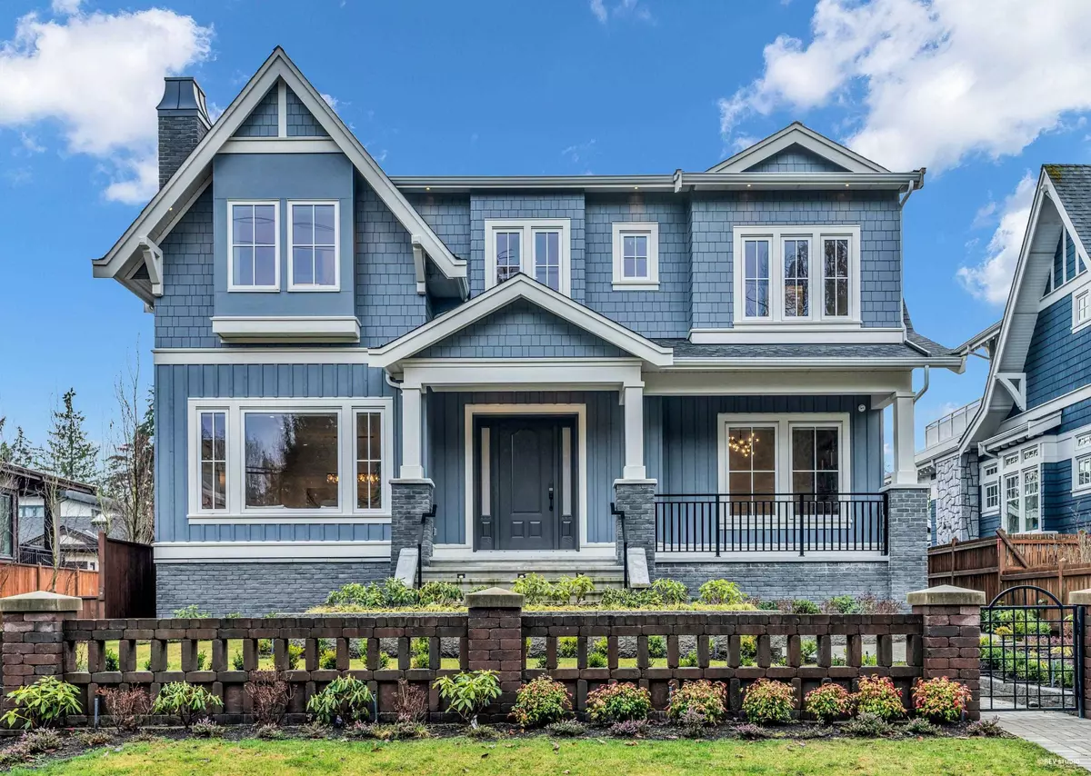 Vancouver, BC V6N 3V5,3852 W 50th AVE