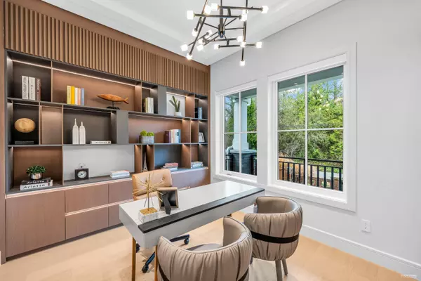 Vancouver, BC V6N 3V5,3852 W 50th AVE