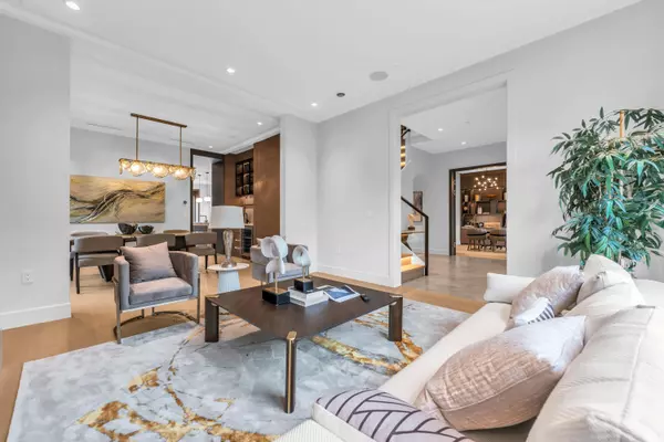 Vancouver, BC V6N 3V5,3852 W 50th AVE