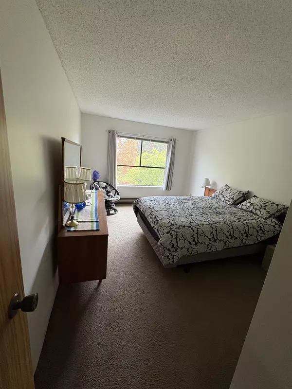 Richmond, BC V6Y 1Z3,7411 Minoru BLVD #301