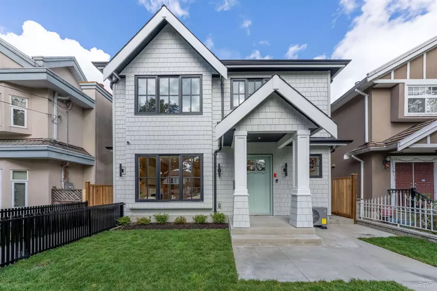 3121 E 46th AVE #1, Vancouver, BC V5S 1B1