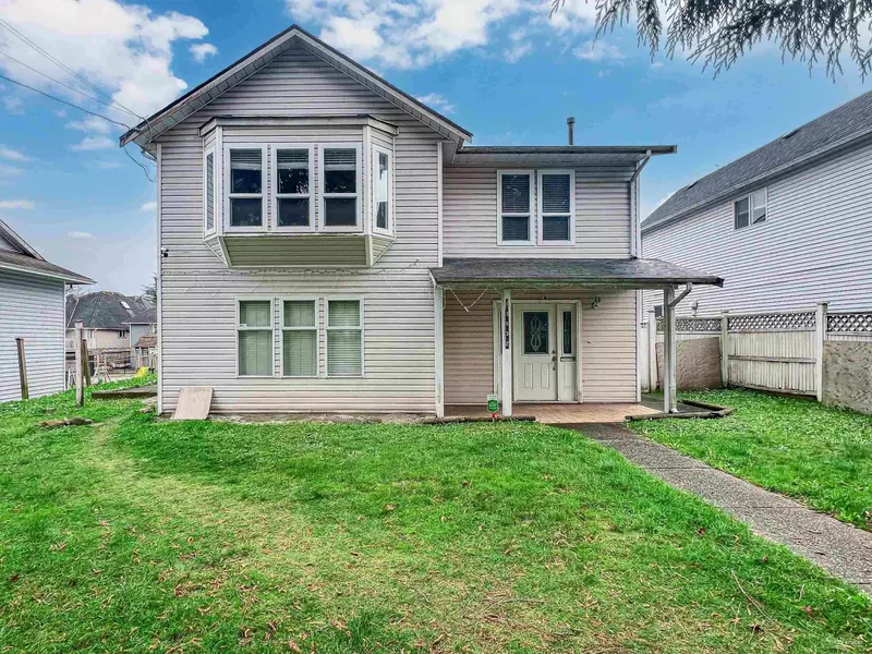 13532 64 AVE, Surrey, BC V3W 1Y3