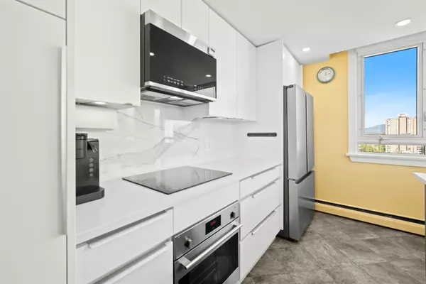 1850 Comox ST #2006 Vancouver, BC V6G 1R3