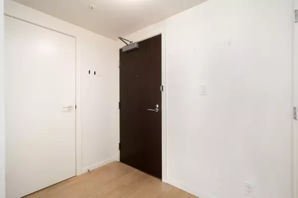 Richmond, BC V6X 0K6,7988 Ackroyd RD #918