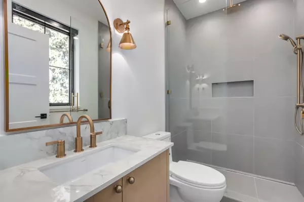 Vancouver, BC V5M 1M9,2698 E 5th AVE