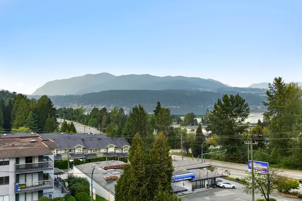 Port Moody, BC V3H 0N5,2015 St. Johns ST #509