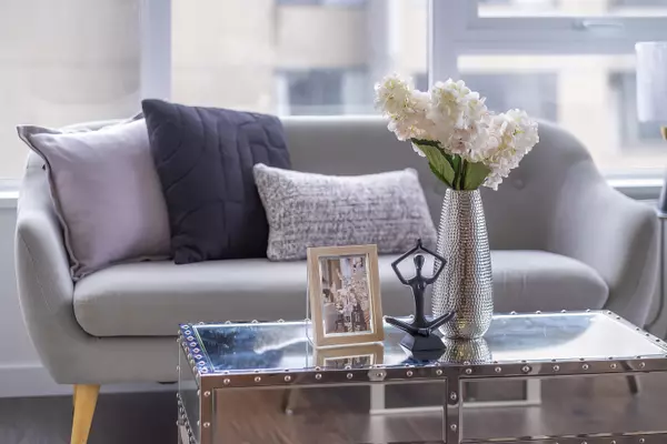 Surrey, BC V3T 0S7,10448 University DR #1308