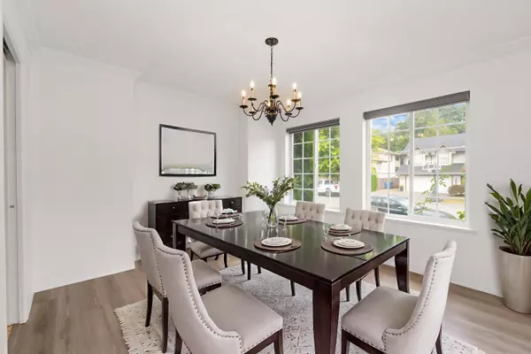 Abbotsford, BC V2T 6R6,30759 Crestview AVE