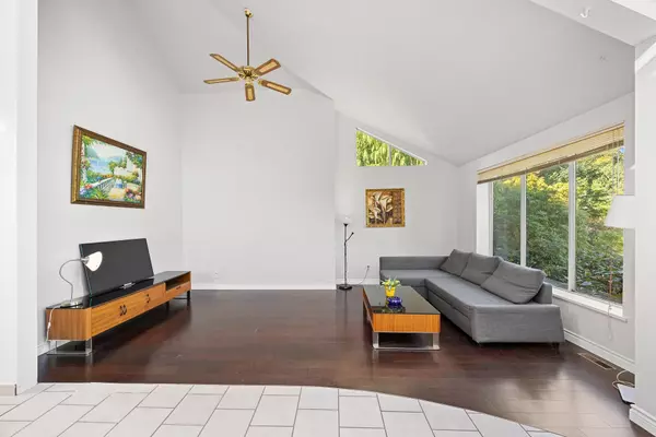 Surrey, BC V3Z 0B3,17138 26a AVE