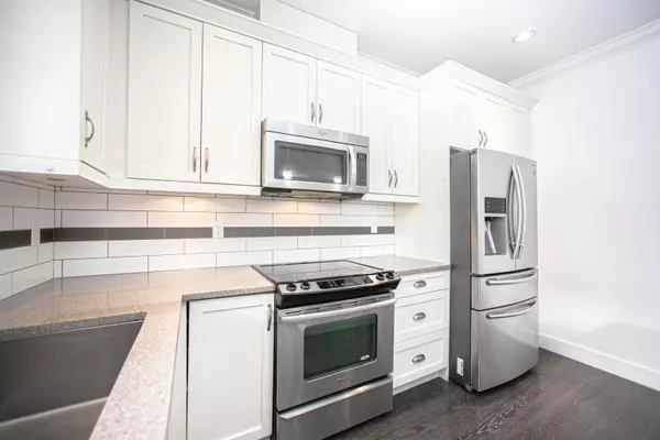 Surrey, BC V3W 5N1,6929 142 ST #19