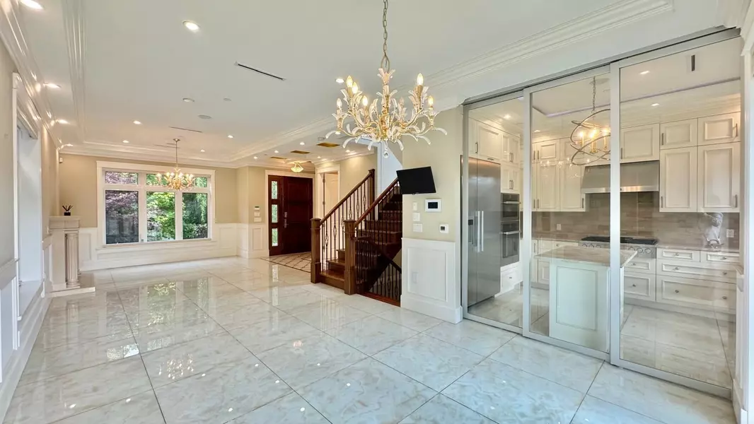 4650 W 6th AVE, Vancouver, BC V6R 1V7